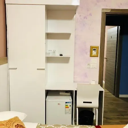לינה וארוחת בוקר Venice Tour מסטרה